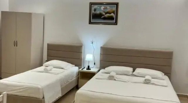 Hotel Moscopole, Забронировать Отель Отели в центре Ксамил, в центре