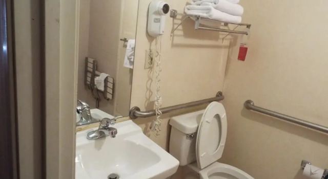 Двухместный номер Standard Quality Suites Atlanta Airport East