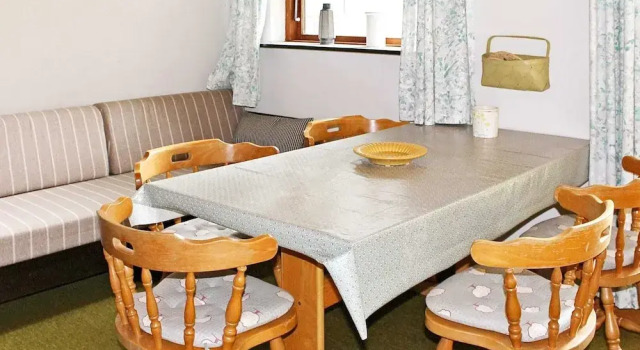 Cozy Holiday Home in Nexo near Dueodde Beach, Prenota Hotel Neksø 