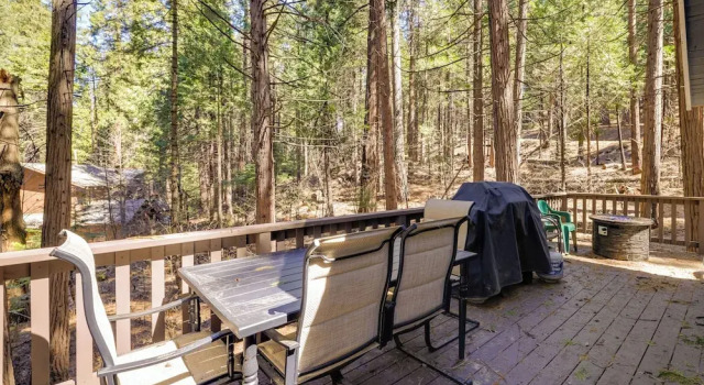 Коттедж Hike, Ski & Sip: Arnold Cabin 4 Mi to State Park!
