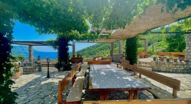Апартаменты Classic Family Retreat Bozovic