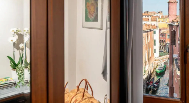 Двухместный номер Deluxe с видом на канал All’Angelo Art Hotel