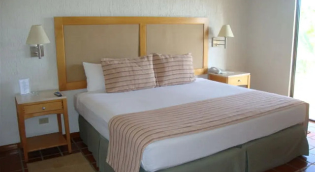 Номер Deluxe с балконом Park Royal Homestay Los Cabos
