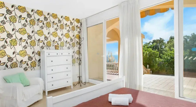 Stunning Villa in Lloret de Mar, Book Villa Lloret de Mar Costa Brava