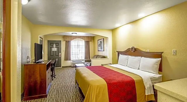 Люкс Super 8 by Wyndham Jackson MS Near the Fairgrounds