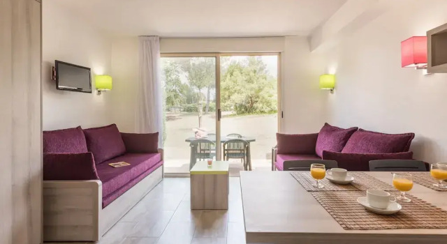 Апартаменты Standard c 1 комнатой с балконом и с видом на сад Résidence Pierre & Vacances La Corniche dor