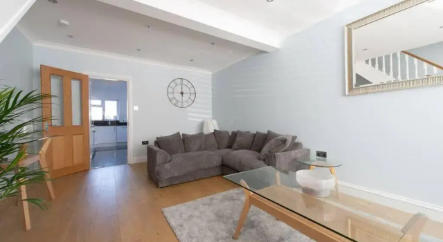 Апартаменты Trendy 2 Bed - A hidden Luxury in Hayes nr Heathrow