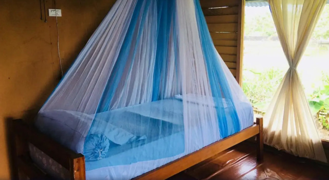 Simeulue Nanik Surfcamp, Reservar Hotel Matan Urung Indonésia