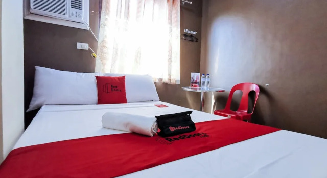 Двухместный номер Standard RedDoorz near Gaisano Mall Gensan