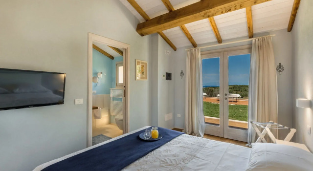 Tenuta Petra Bianca