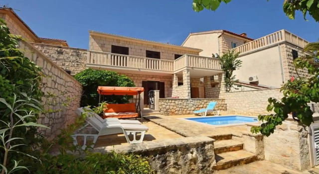 Holiday Apartement Marija Supetar with private pool, Забронировать Отель Супетар Брач