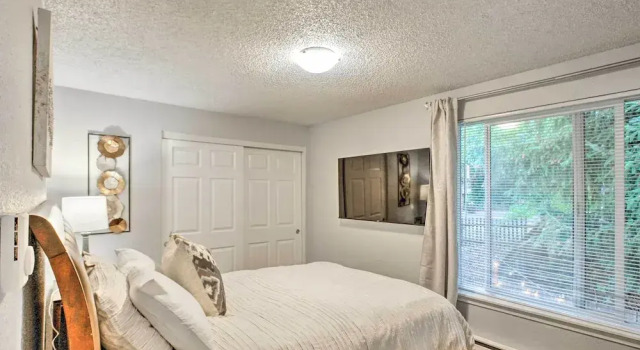 Lakewood Retreat: Access Nature & Urban Sites, Prenota Hotel Lakewood Washington (state)