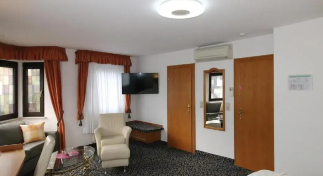 Полулюкс Hotel Trapp