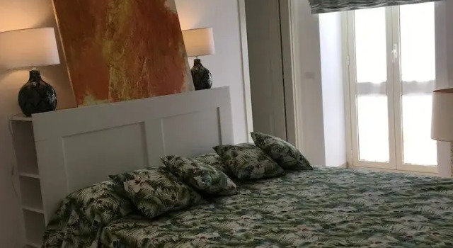 Коттедж с 2 комнатами с видом на город Charming 2-bedroom House - Rooftop Terrace in Heart of Noto, Sicily
