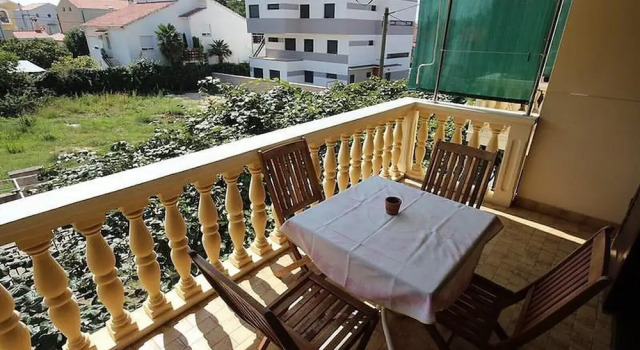 Апартаменты с 2 комнатами с балконом Comfortable Apartment, Close to the Beach