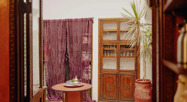 Outsite Marrakesh - Work, Connect, Explore, Забронировать Отель Отели Марракеш-Тенсифт-Эль-Хауз с парковкой, Парковка