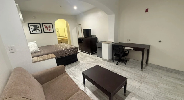 Номер Business Crystal Inn - Garth Rd