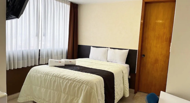 Номер Standard Puebla Inn Express