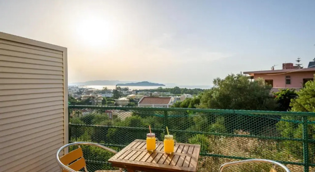 Апартаменты Golden Beach Hill Apartments