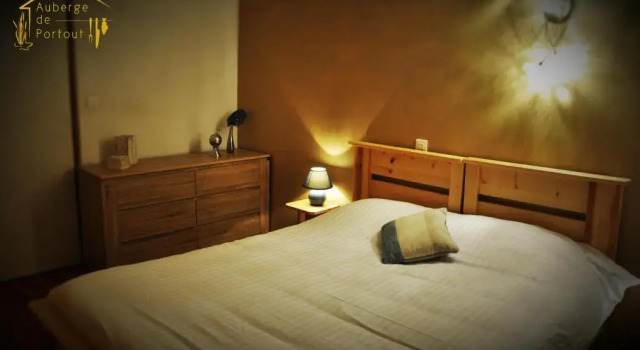 Двухместный номер Standard Auberge de Portout