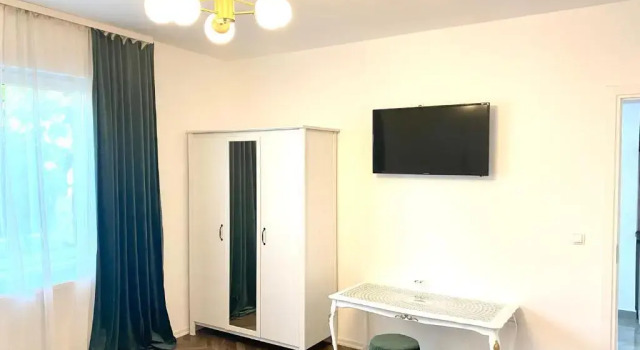 Marble Home by Sandmar, Rezerwuj Apartament Hotele w Timisoara z parkingiem, w pobliżu Iosefin Water Tower, Parking