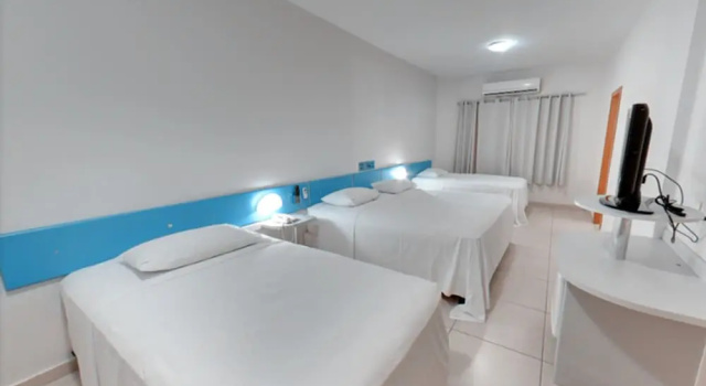 Трёхместный номер Deluxe Amazon Plaza Hotel