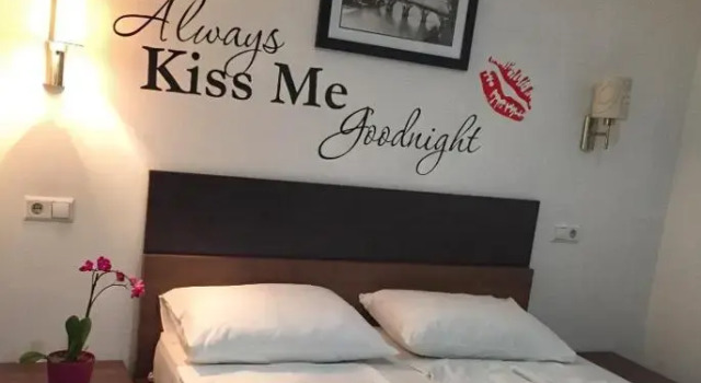 Трёхместный номер Standard Hotel Oaza