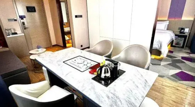 Люкс Business Lavande Hotel Dongguan Tangxia Rainbow Plaza Fengteng Mansion