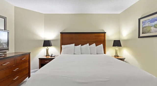 Двухместный номер Standard c 1 комнатой Sandy Beach Oceanfront Resort