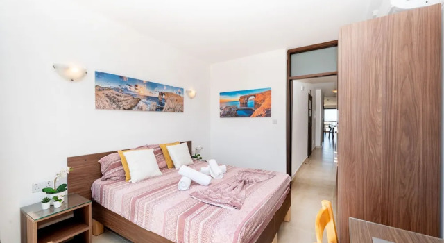 Sea Bliss Apartments with terrace just off seafront in St Pauls Bay - By Getawaysmalta, Réserver Appartement Bugibba Île de Malte
