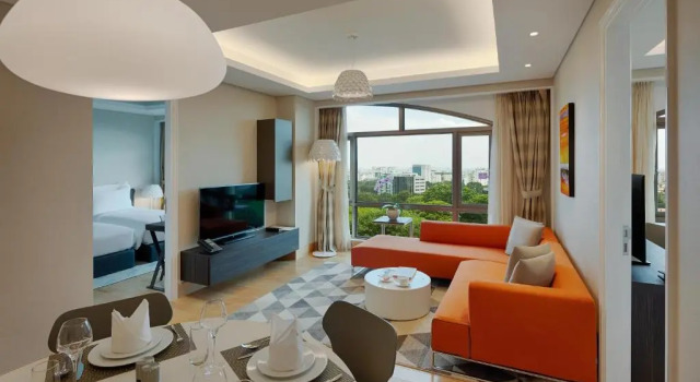Семейный люкс Sherwood Suites