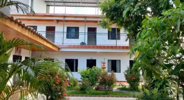 Hotel Colonial Villavieja, Забронировать Отель Отели Вильявьеха с парковкой, Парковка