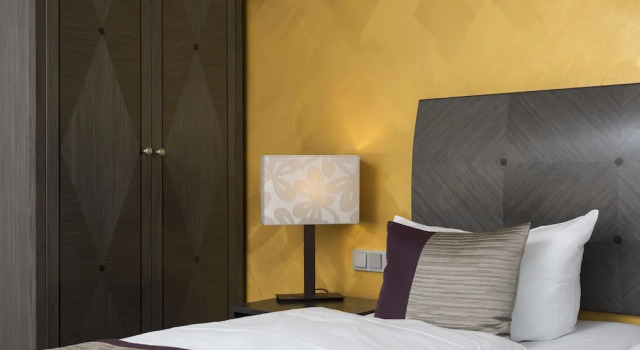 Полулюкс Wyndham Duisburger Hof