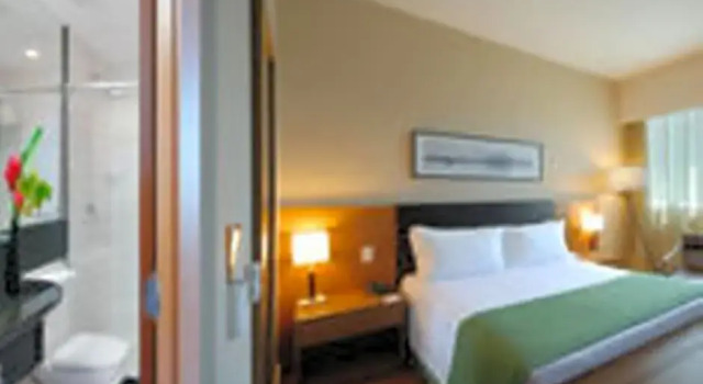 Номер Luxury Golden Tulip Porto Vitória