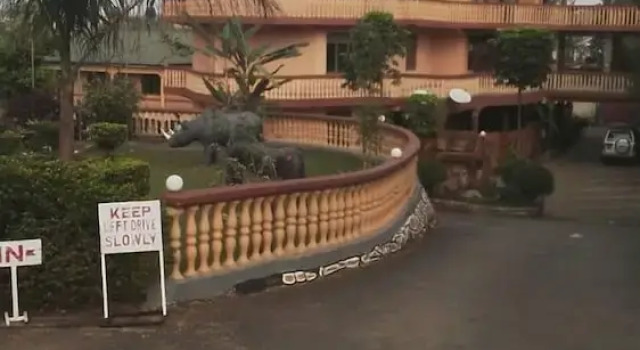 Crane Resort Hotel, Book Resort Ishaka 