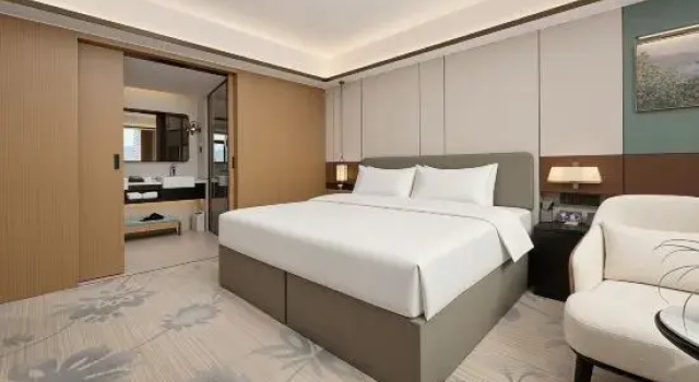 Люкс с видом на реку Grand Madison Hotel Wanzhou Wanda Plaza Chongqing
