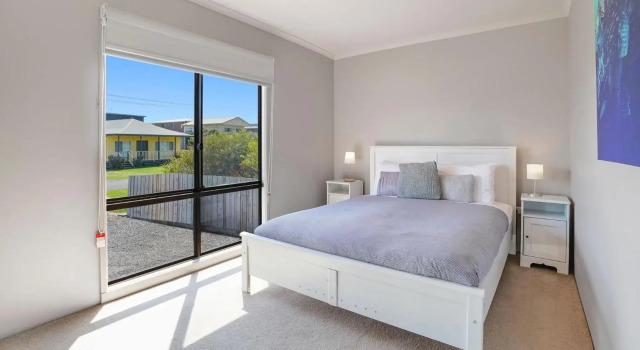 Birdland - Bold, unique and modern, Book Hotel Port Fairy Victoria