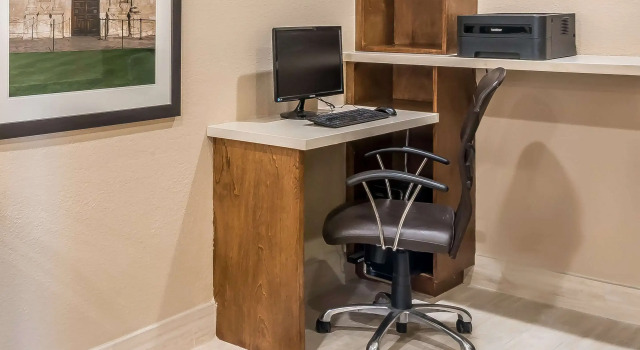 Comfort Inn near Frost Bank Center, Buchen Sie Hotel San Antonio Bexar County