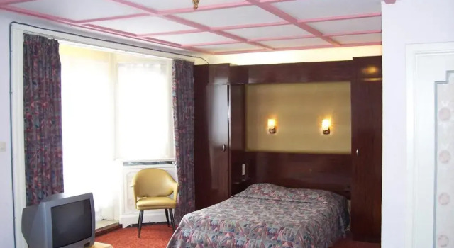 Четырёхместный номер Standard Manhattan Hotel Brussels