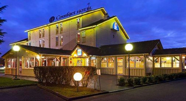 Comfort Hotel CDG Goussainville, Varaa Hotelli Hotellit Val d'Oise pysäköinnillä, Pysäköinti