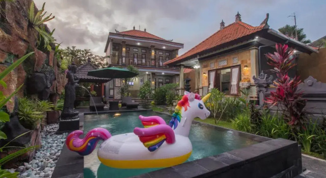 Коттедж с 4 комнатами Win House Ubud by Supala