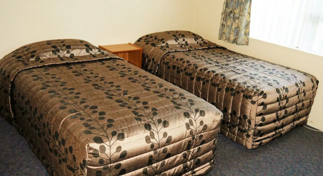 Tudor Lodge Motel, Забронировать Мотель Тахунануи 