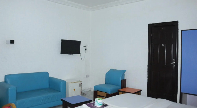 Номер Executive Grand Decent Hotel and Suites