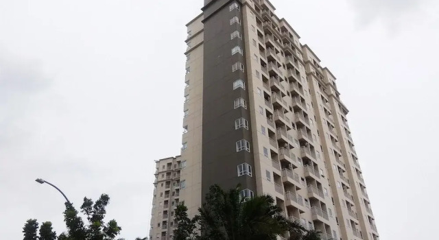 Chic and Cozy 1BR Apartment at Mustika Golf Residence