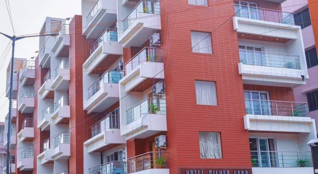 Hotel Silver Land New Digha with Rooftop Pool, Prenota Hotel New Digha West Bengal