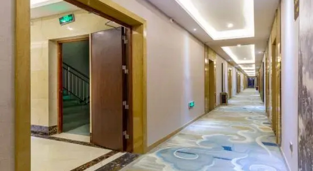 Pingyang Aoma Hotel, Book Hotel Hoteller i Wenzhou med parkering, Parkering