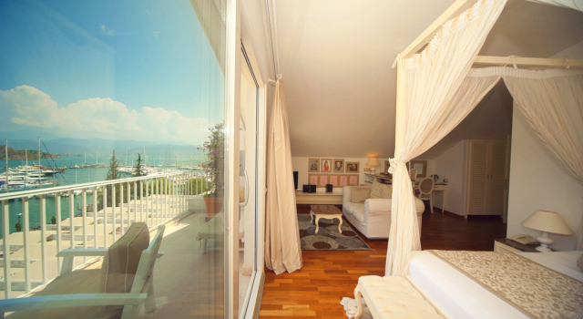 Yacht Classic Hotel - Boutique Class