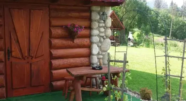 Willa POŚREDNIA - widok na Tatry z każdego pokoju, Book Hotel Hotels in Tatras with Parking, Parking