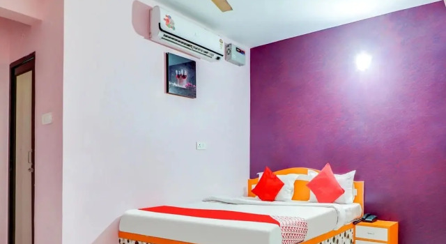 Triotel Hotels And Banquets Opc by OYO Rooms, Boek Hotel Dhanbad Jharkhand