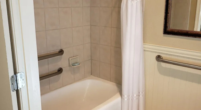 Номер Standard с балконом Avenue Inn & Spa